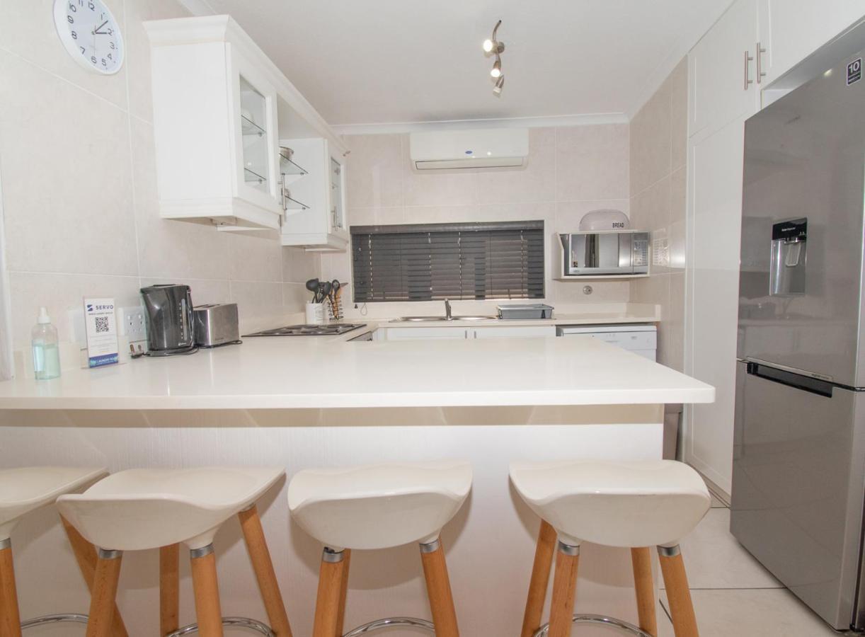 7 The Shades Umhlanga Rocks Apartment Durban Exterior photo